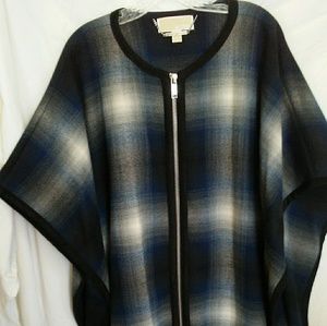 Michael Kors pancho style coat - Size M - loose fit - front zipper